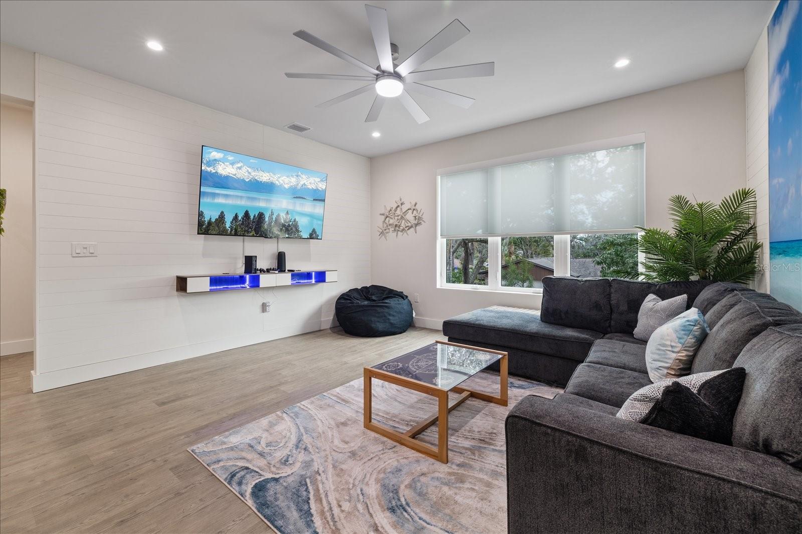 623 PETIT WAY, LARGO, FL, 33770