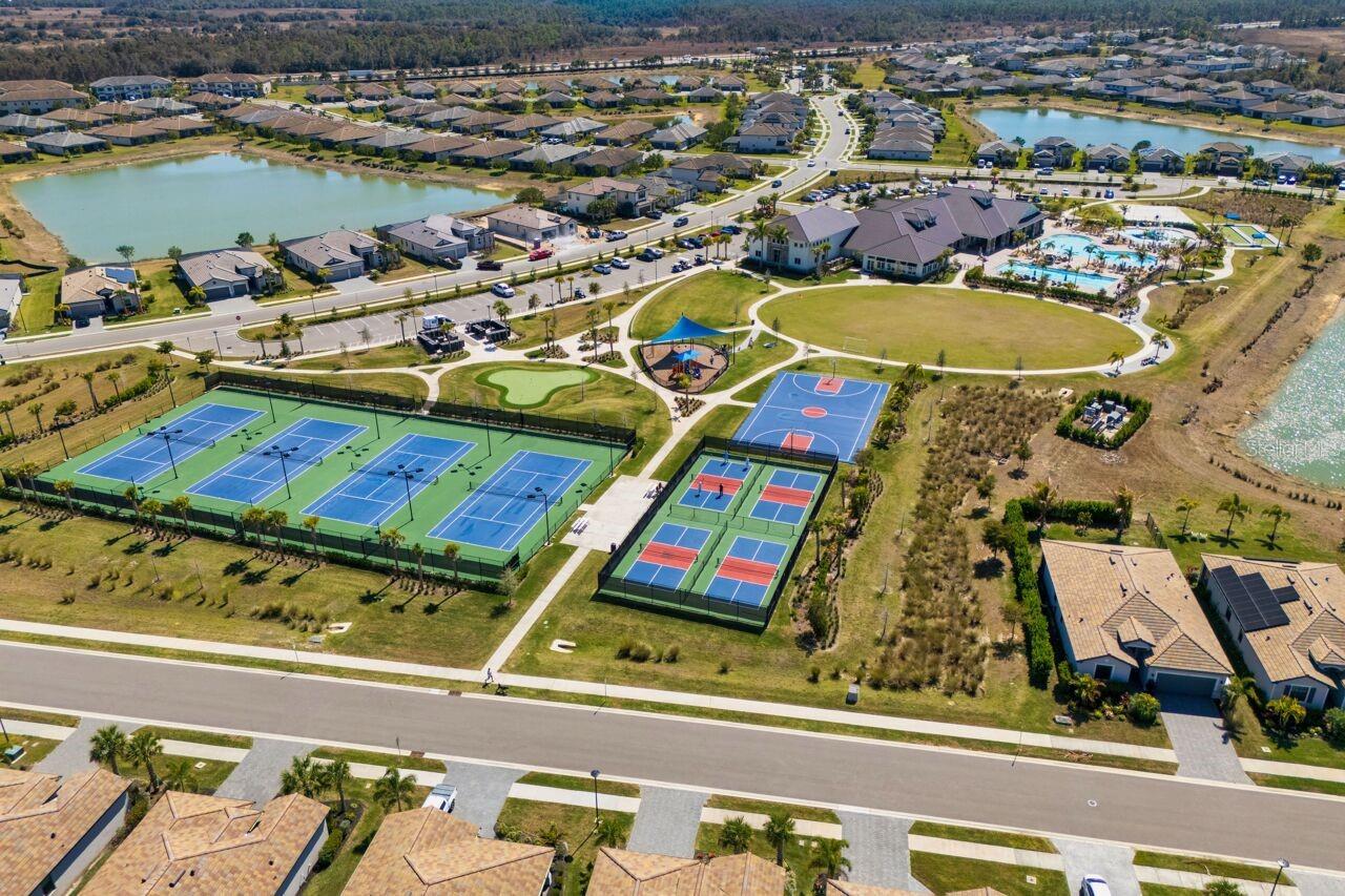 10903 TIMBER CREEK DR, FORT MYERS, FL, 33913