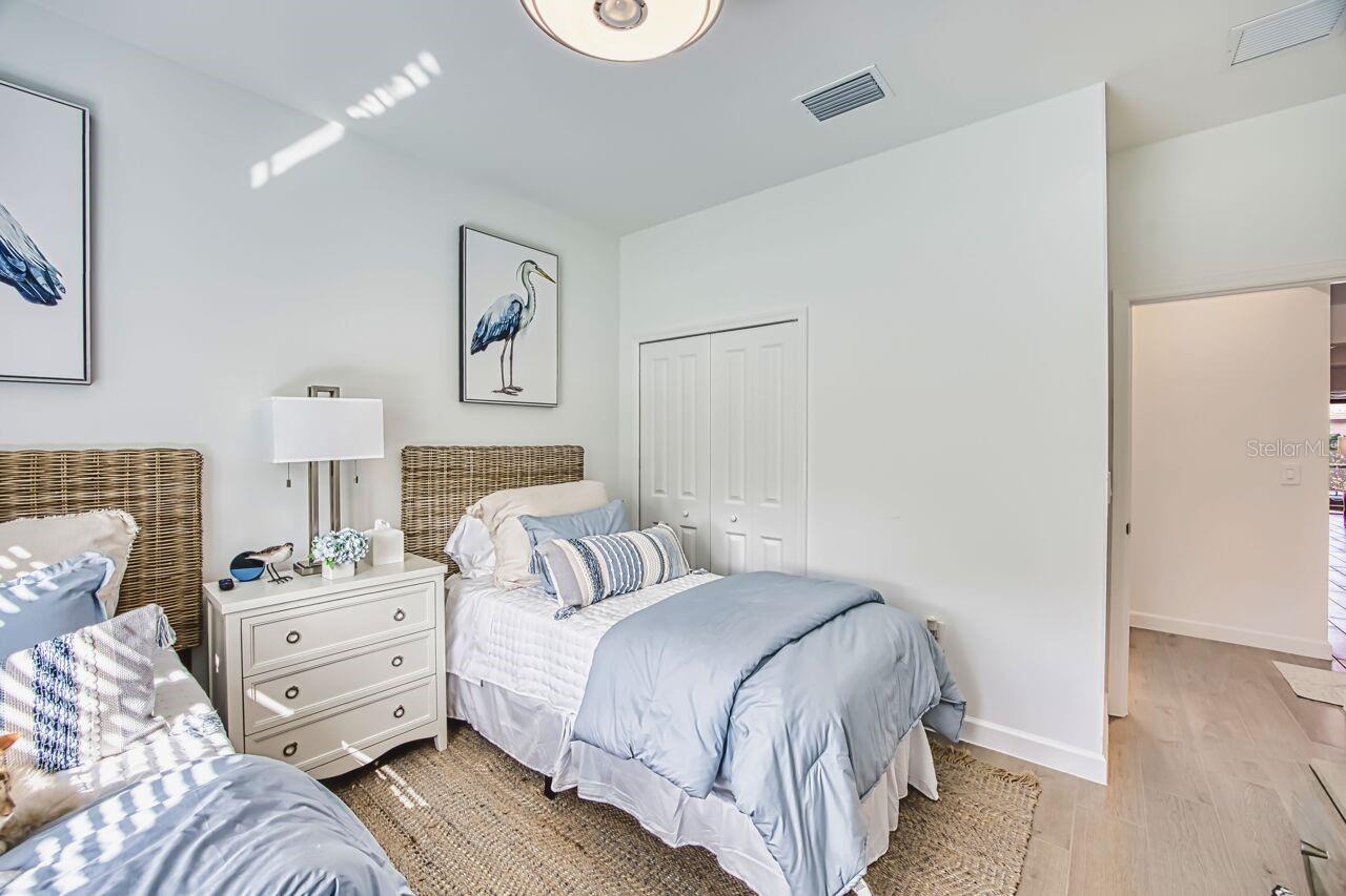 10903 TIMBER CREEK DR, FORT MYERS, FL, 33913