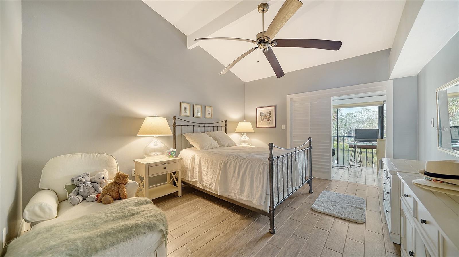 1601 PELICAN POINT DR #HA212, SARASOTA, FL, 34231