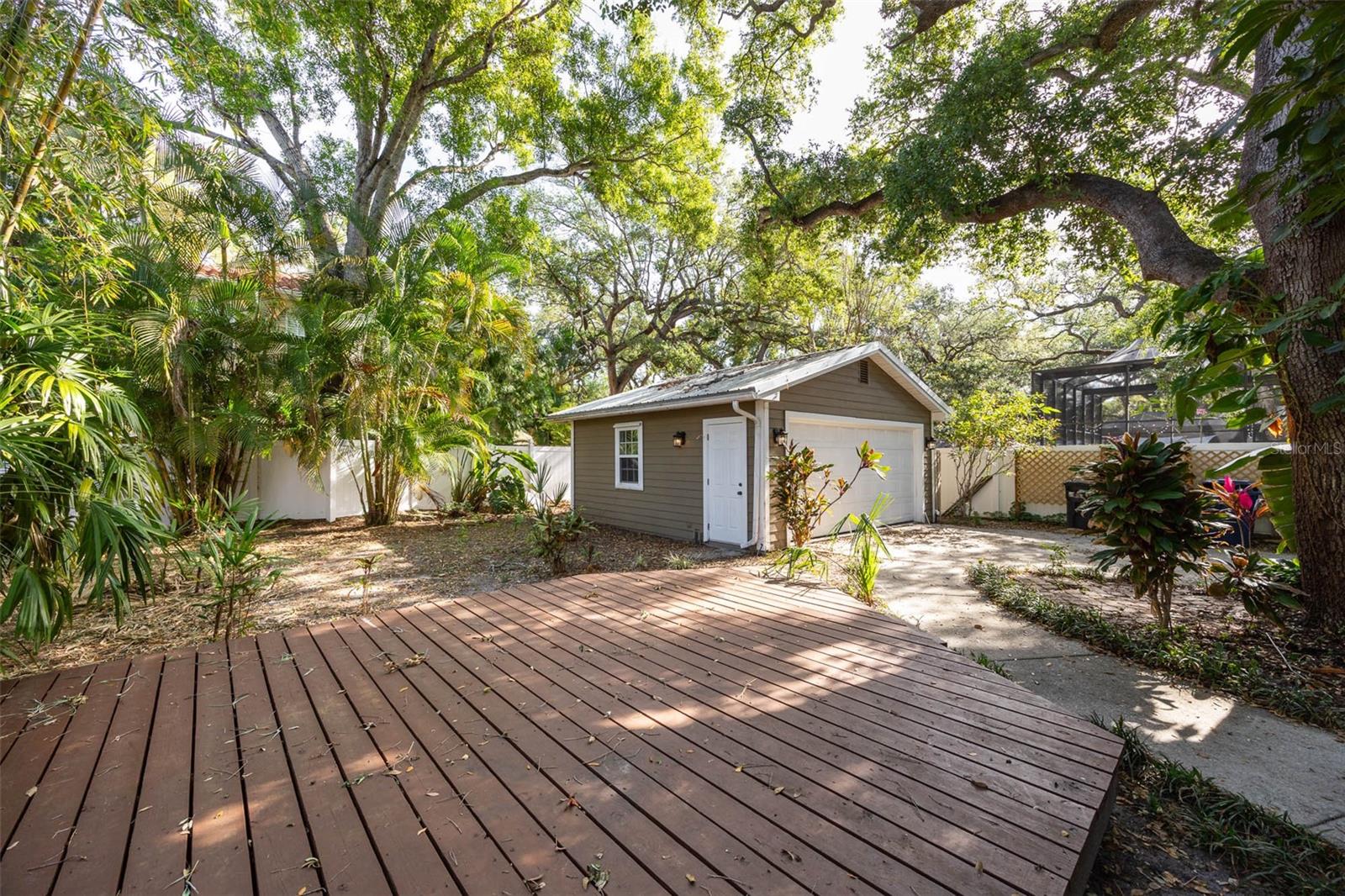 3311 W HAWTHORNE RD, TAMPA, FL, 33611