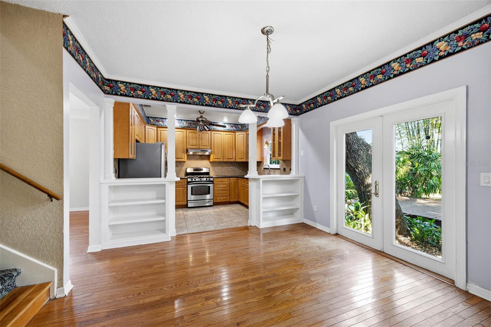 3311 W HAWTHORNE RD, TAMPA, FL, 33611