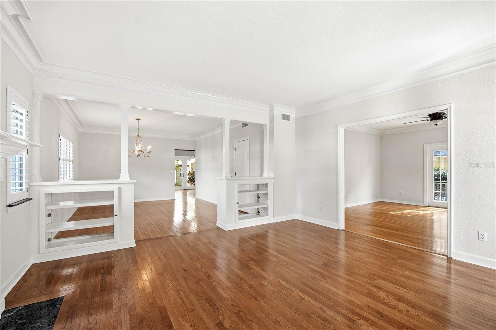 3311 W HAWTHORNE RD, TAMPA, FL, 33611