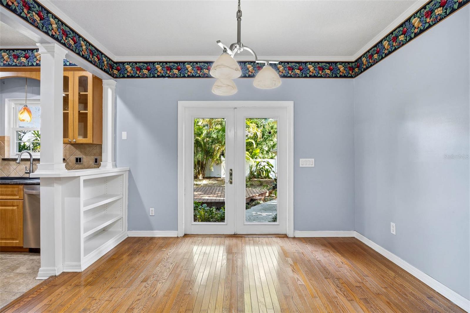 3311 W HAWTHORNE RD, TAMPA, FL, 33611