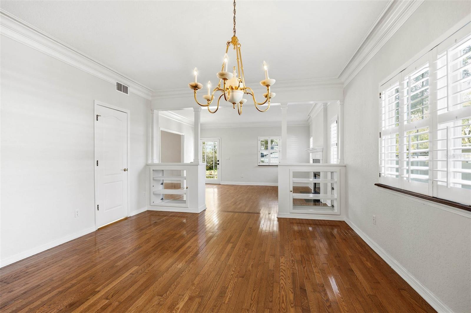 3311 W HAWTHORNE RD, TAMPA, FL, 33611