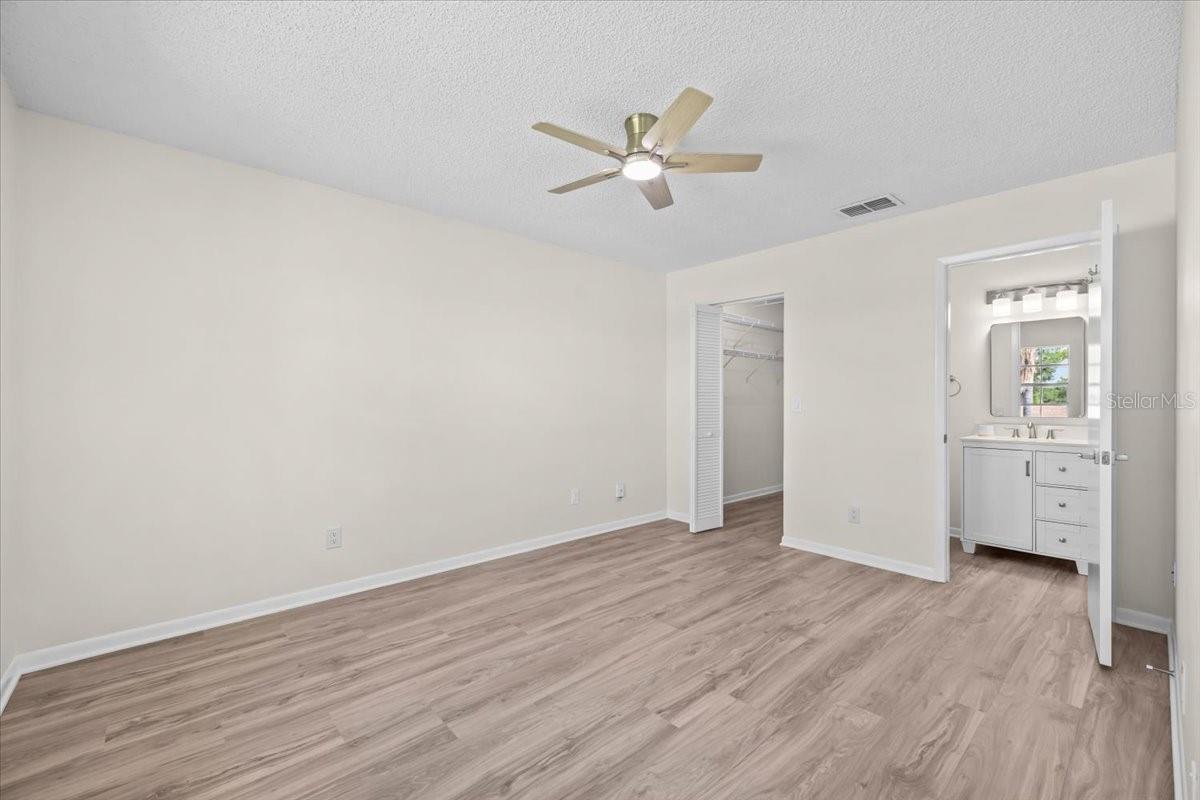 1390 OAK HILL DR #202, DUNEDIN, FL, 34698