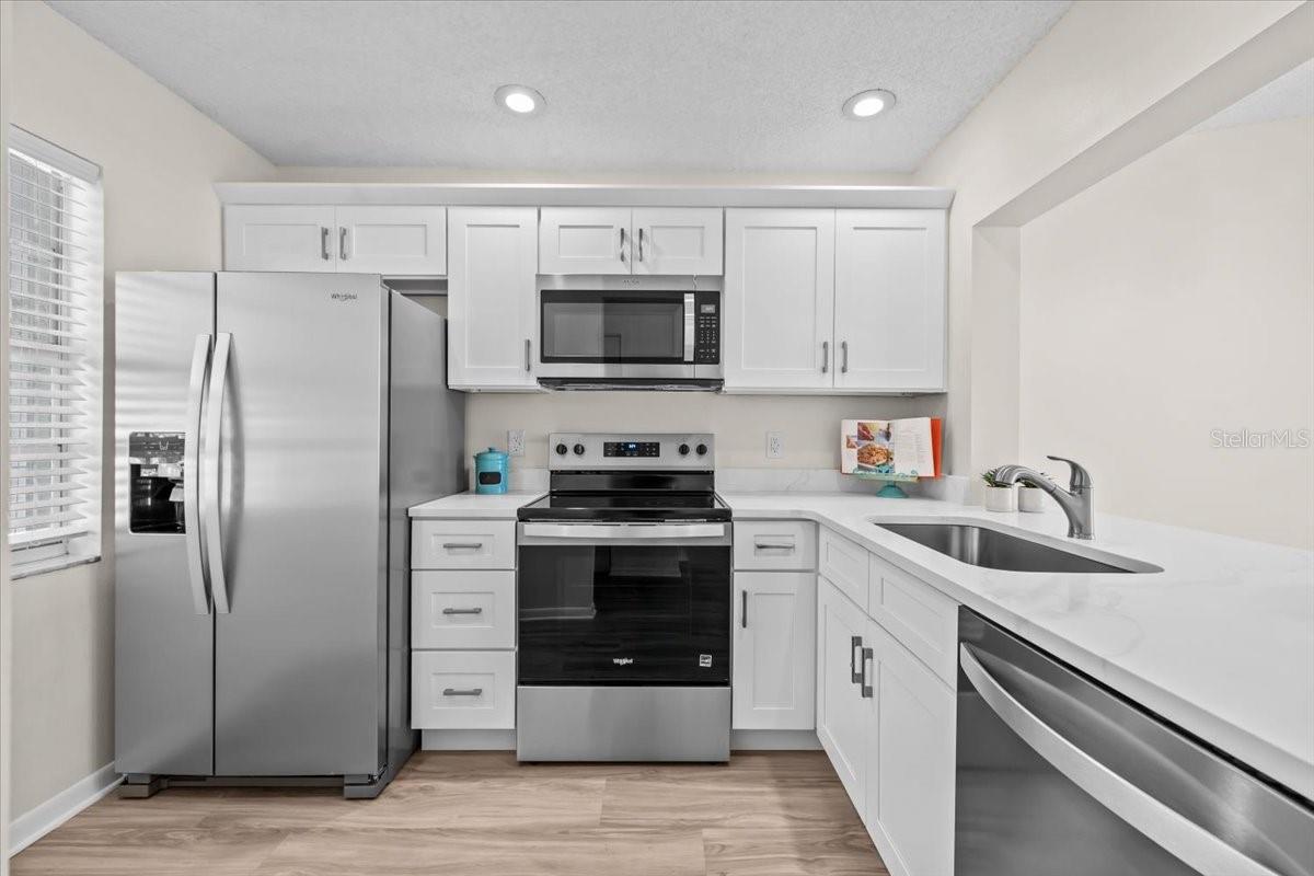 1390 OAK HILL DR #202, DUNEDIN, FL, 34698