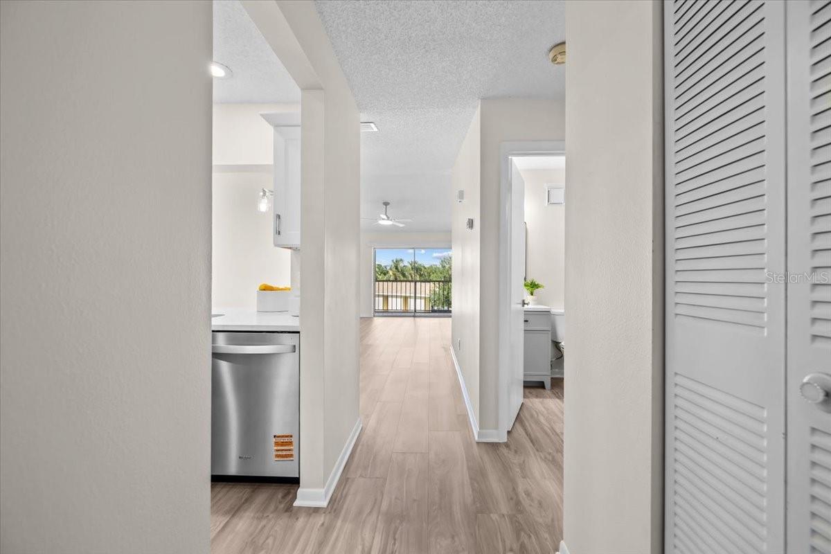 1390 OAK HILL DR #202, DUNEDIN, FL, 34698