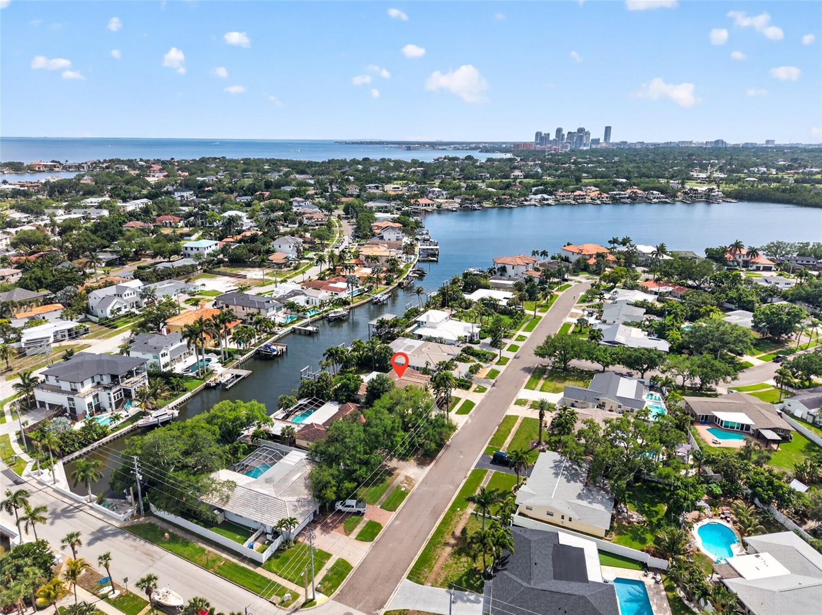 1233 EDEN ISLE DR NE, ST PETERSBURG, FL, 33704