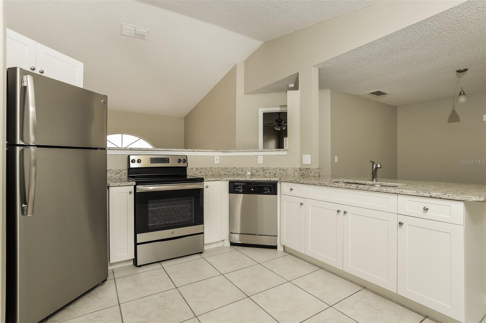 557 OAK BRANCH CIR, KISSIMMEE, FL, 34758