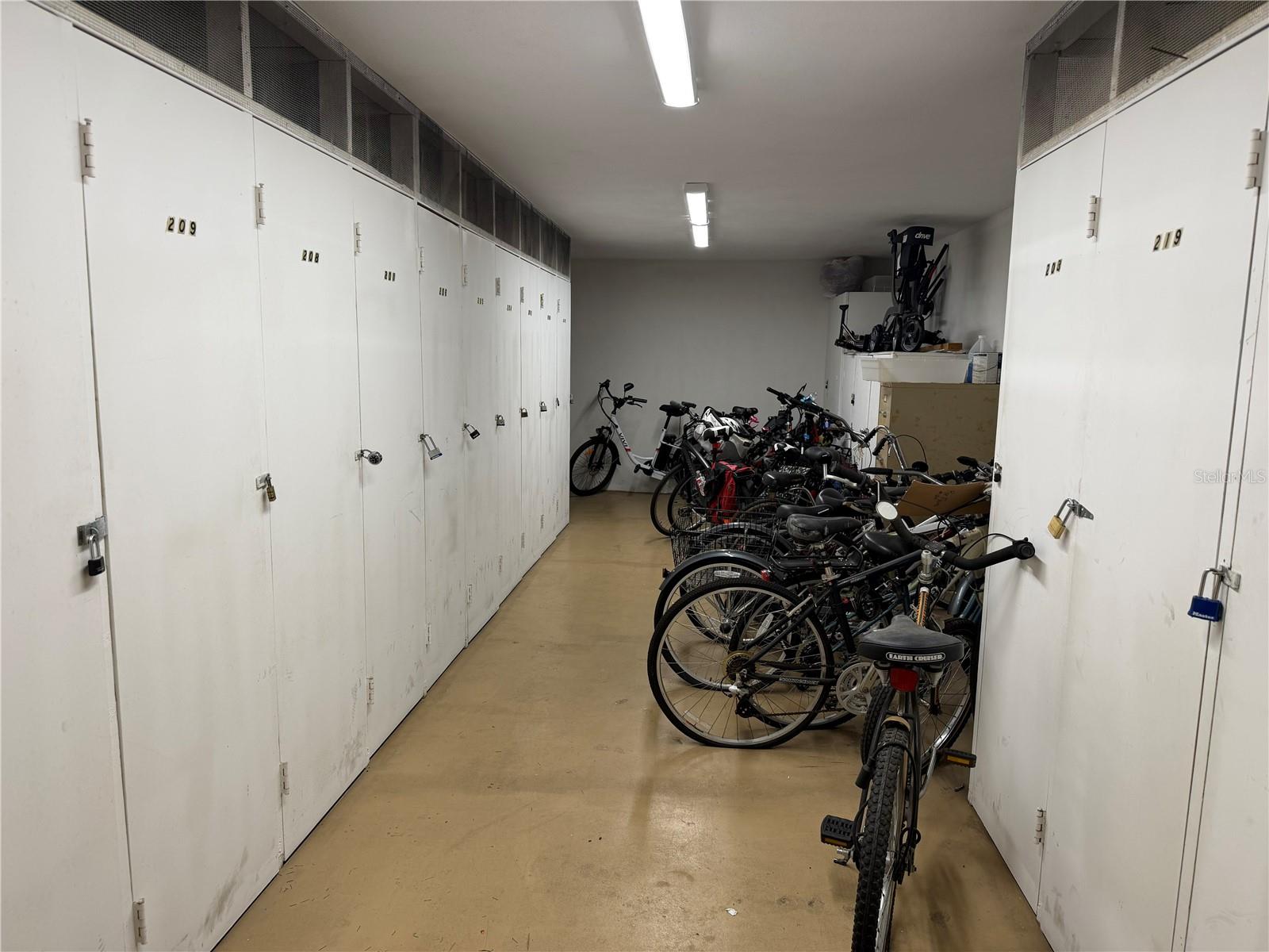 4885 1ST ST NE #212, ST PETERSBURG, FL, 33703