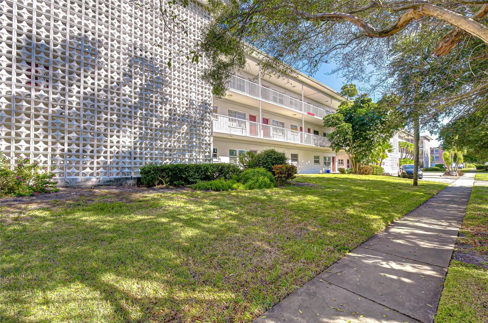 5155 9TH AVE N #205, ST PETERSBURG, FL, 33710