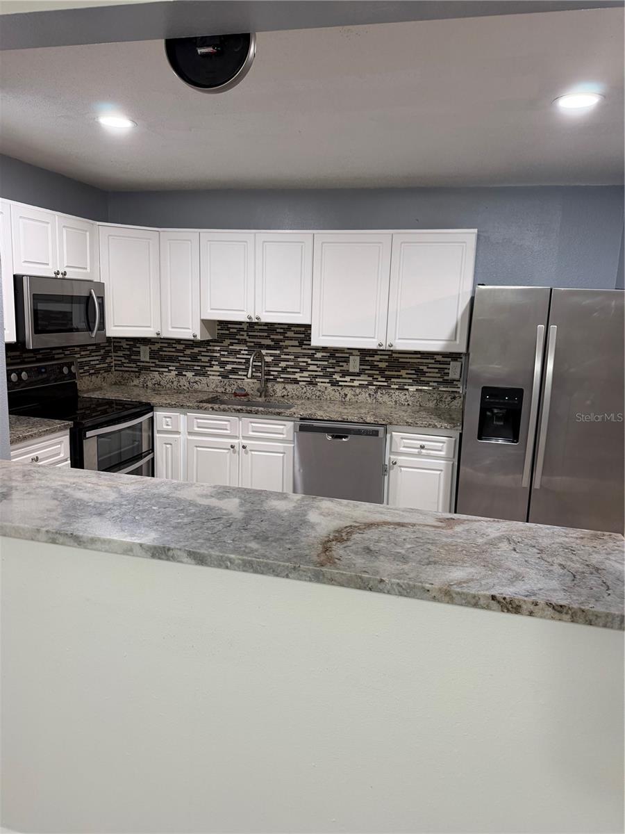 7409 ABONADO RD #7409, TAMPA, FL, 33615