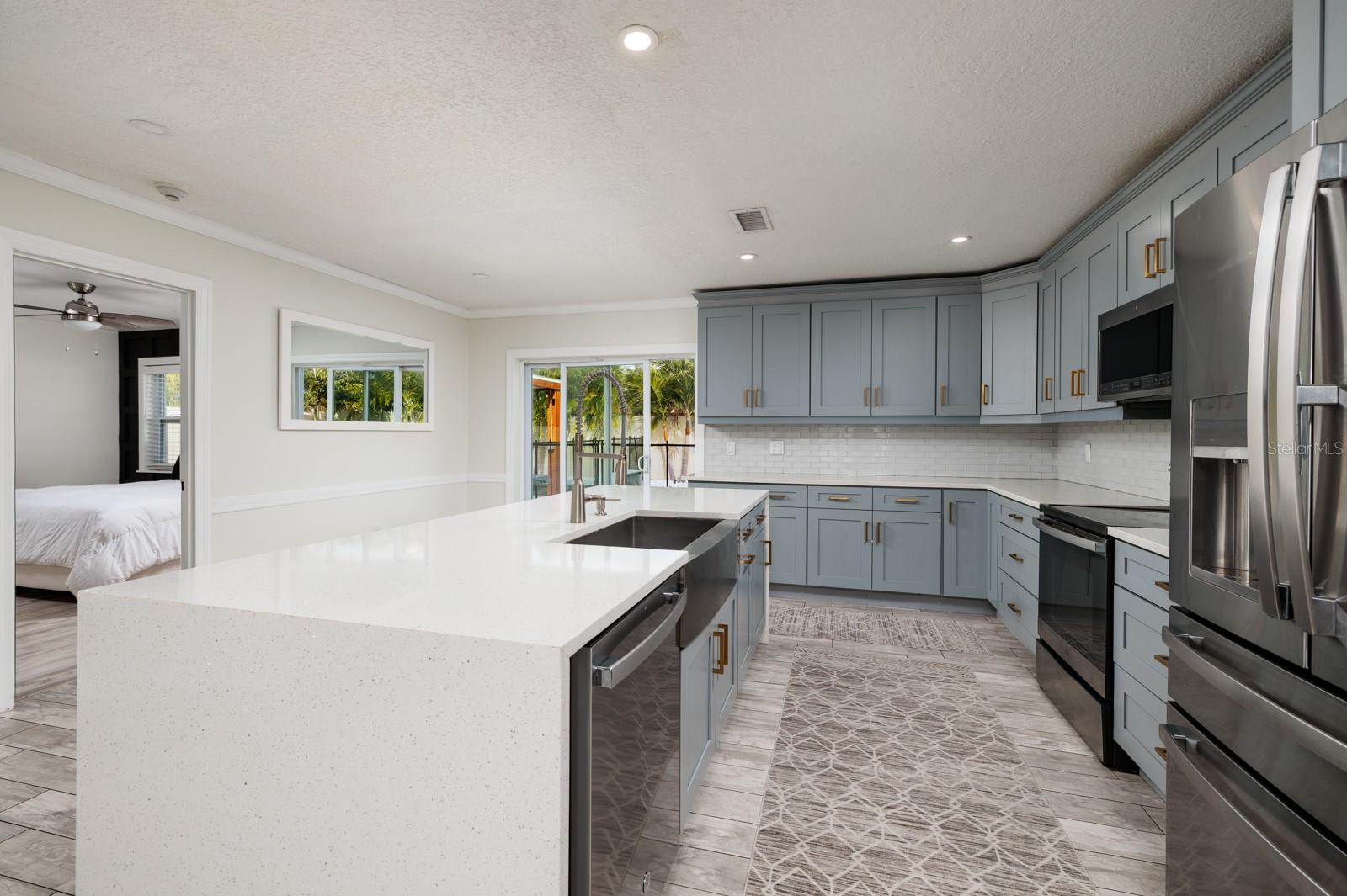 9481 MONICA DR, SEMINOLE, FL, 33777