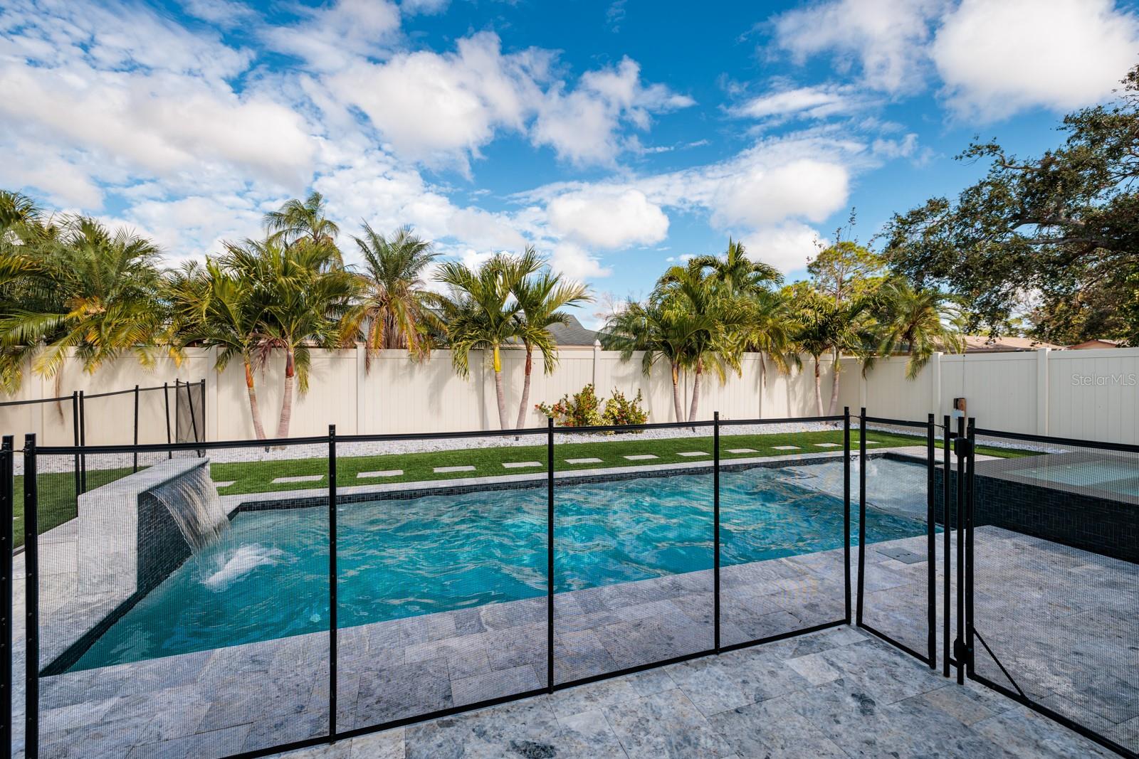 9481 MONICA DR, SEMINOLE, FL, 33777