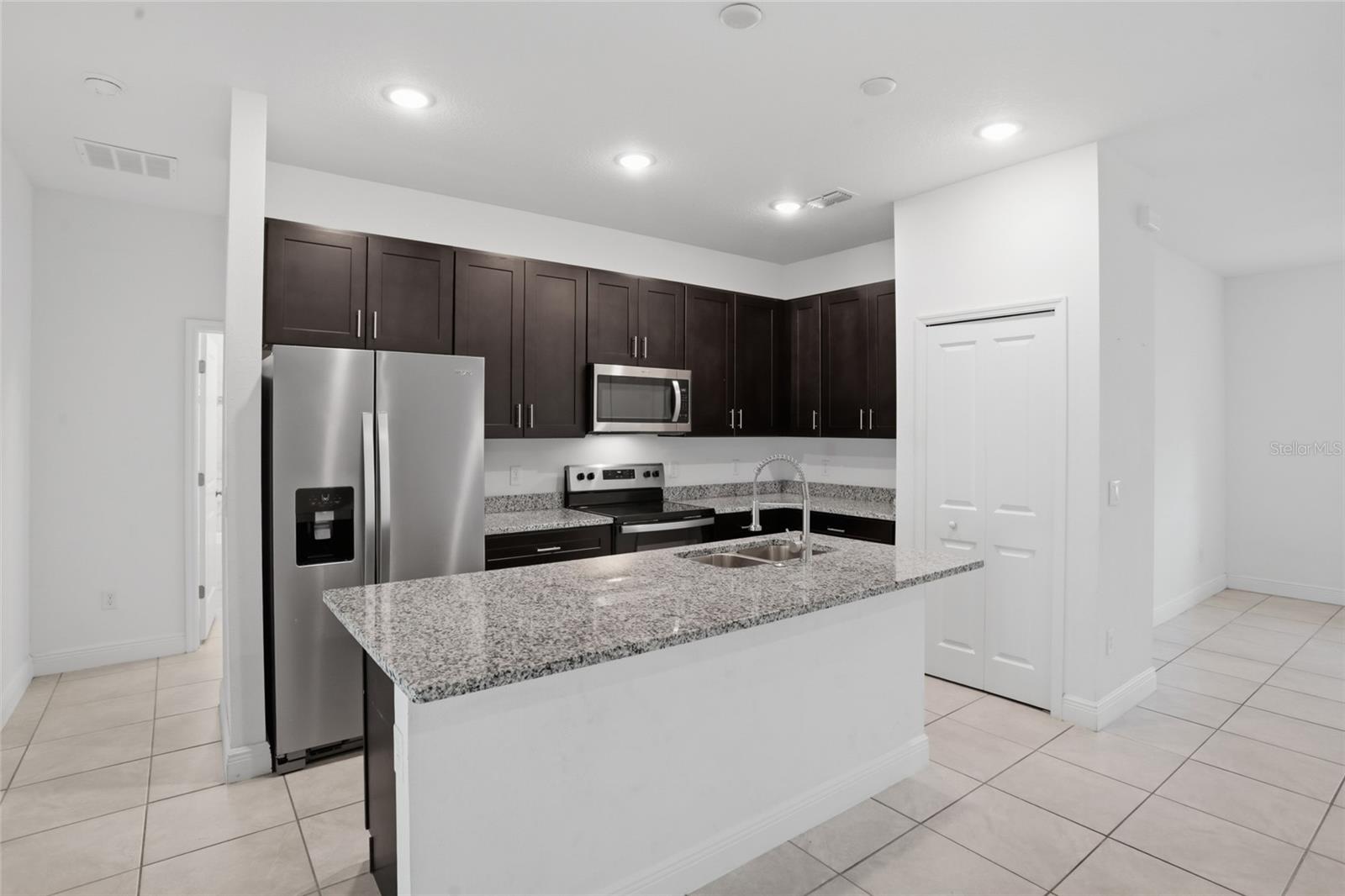 1010 MAYFAIR PL, KISSIMMEE, FL, 34758