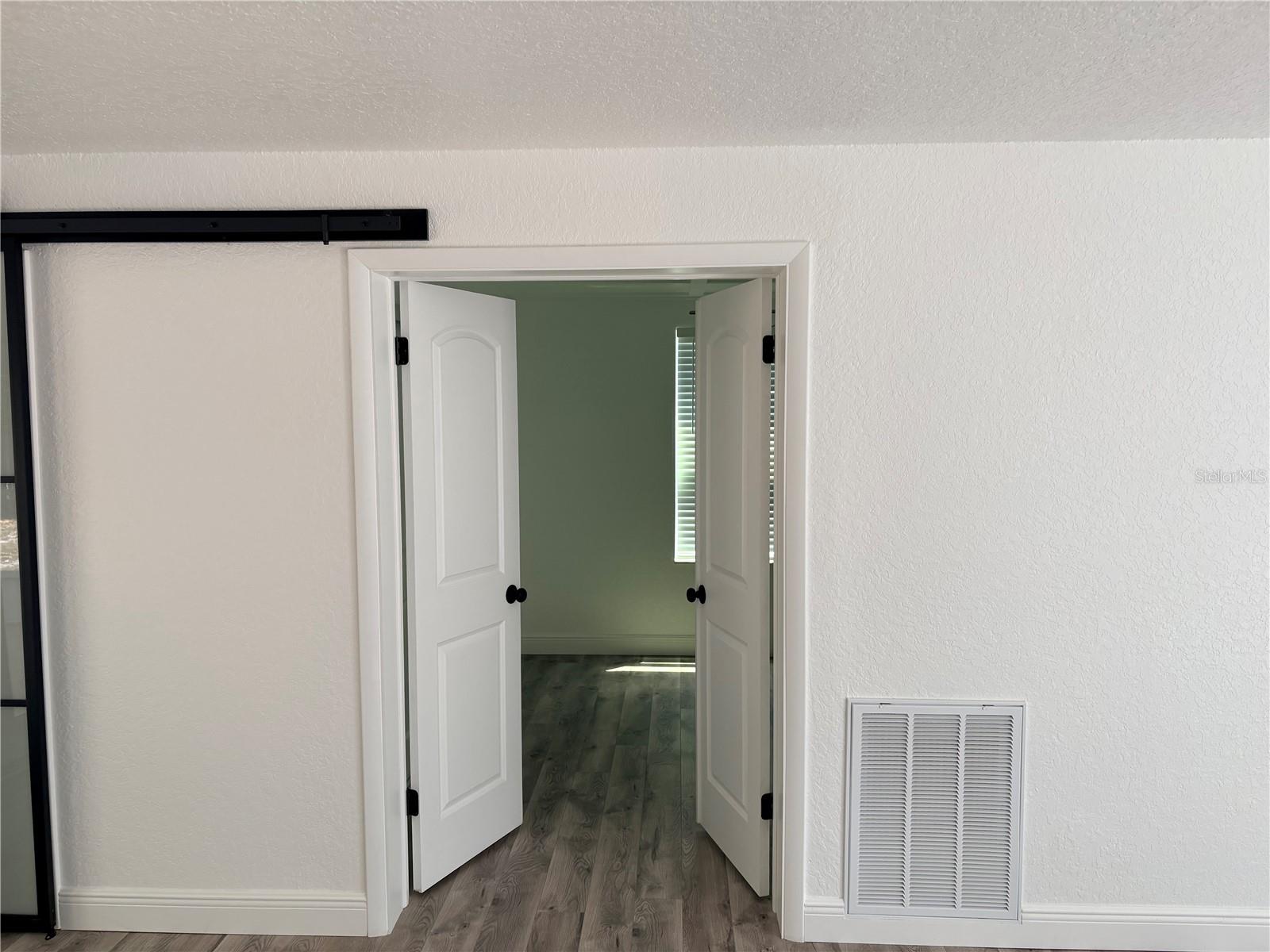 10320 COUNTY LAKE DR, PORT RICHEY, FL, 34668