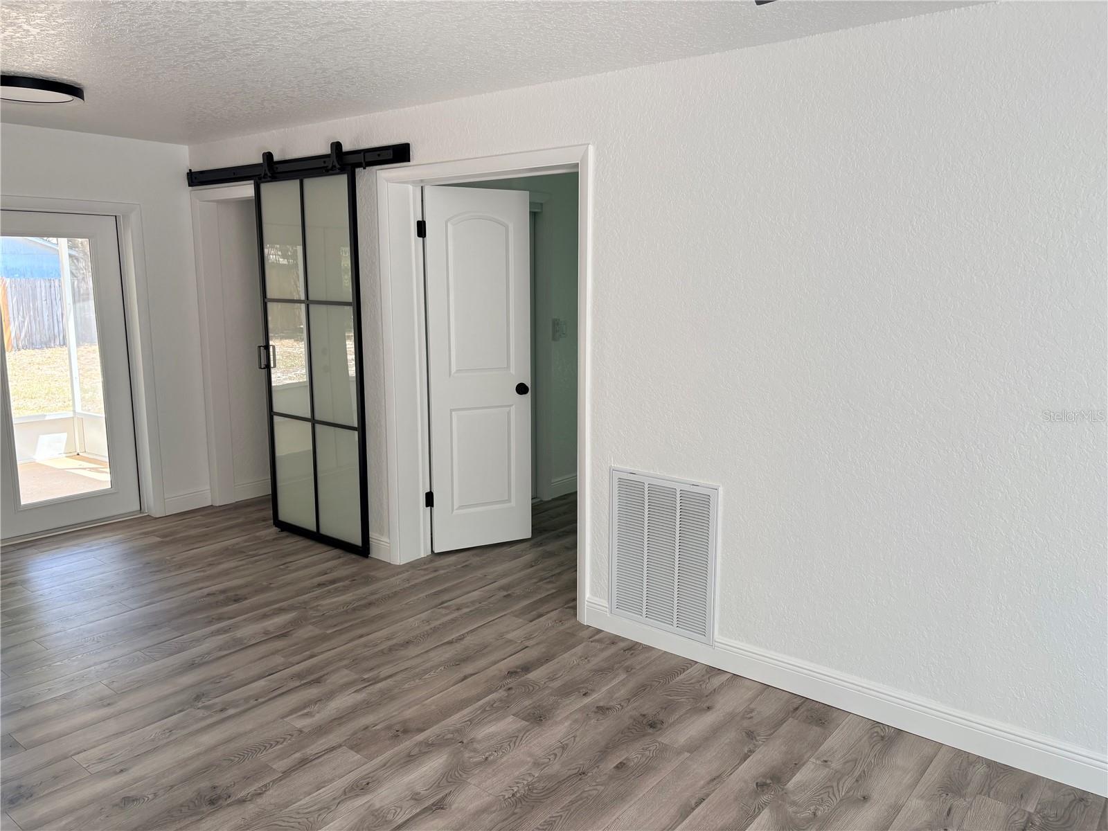 10320 COUNTY LAKE DR, PORT RICHEY, FL, 34668