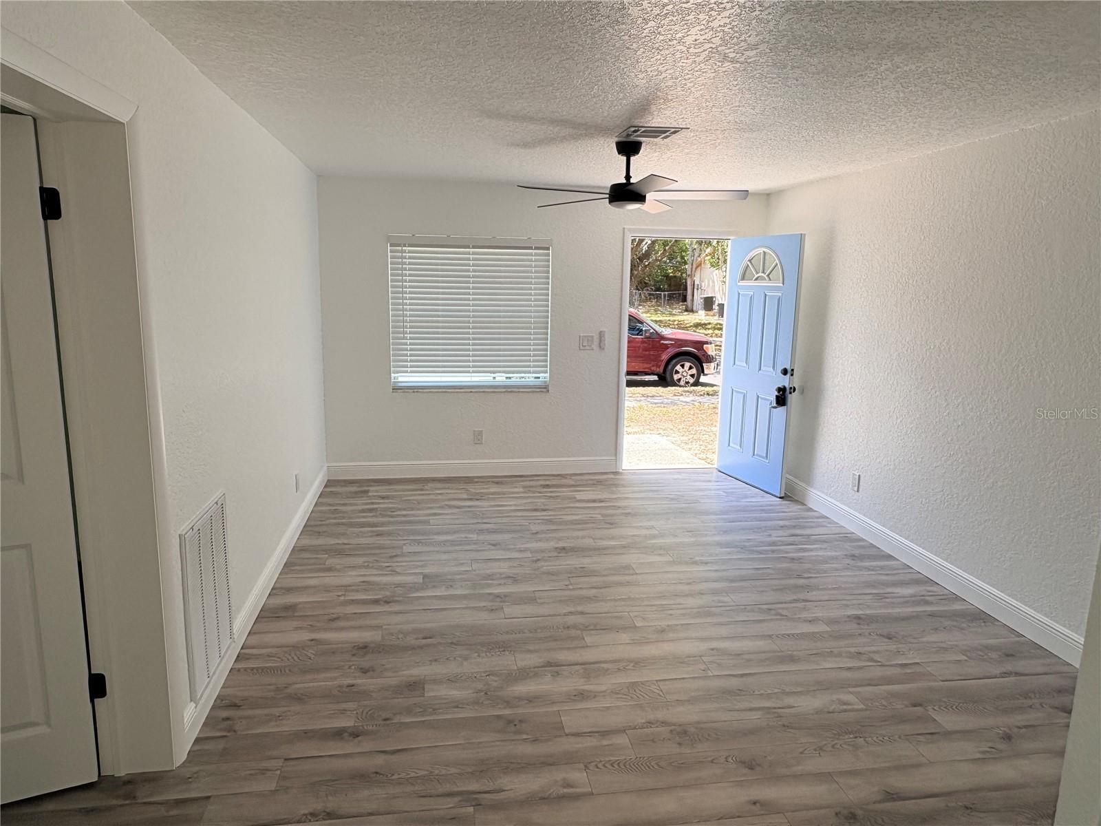 10320 COUNTY LAKE DR, PORT RICHEY, FL, 34668