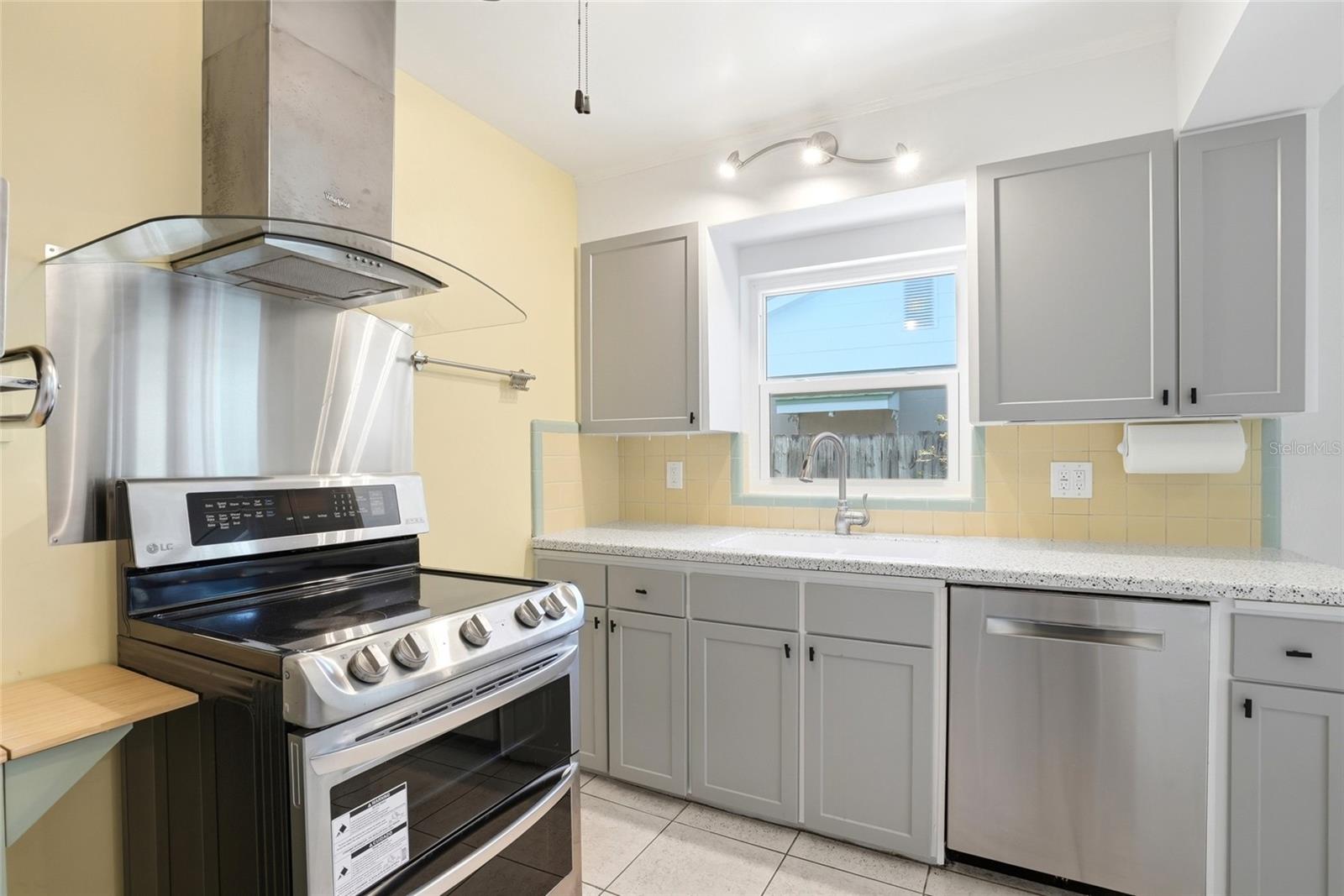 4624 27TH AVE S, GULFPORT, FL, 33711