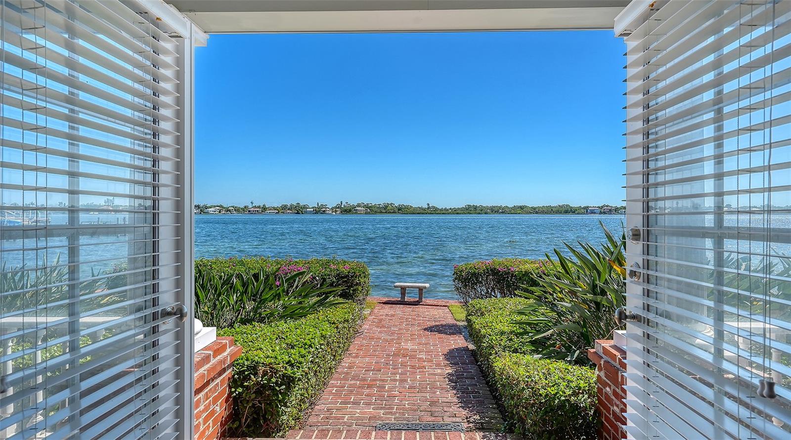 1249 S BASIN LN, SARASOTA, FL, 34242