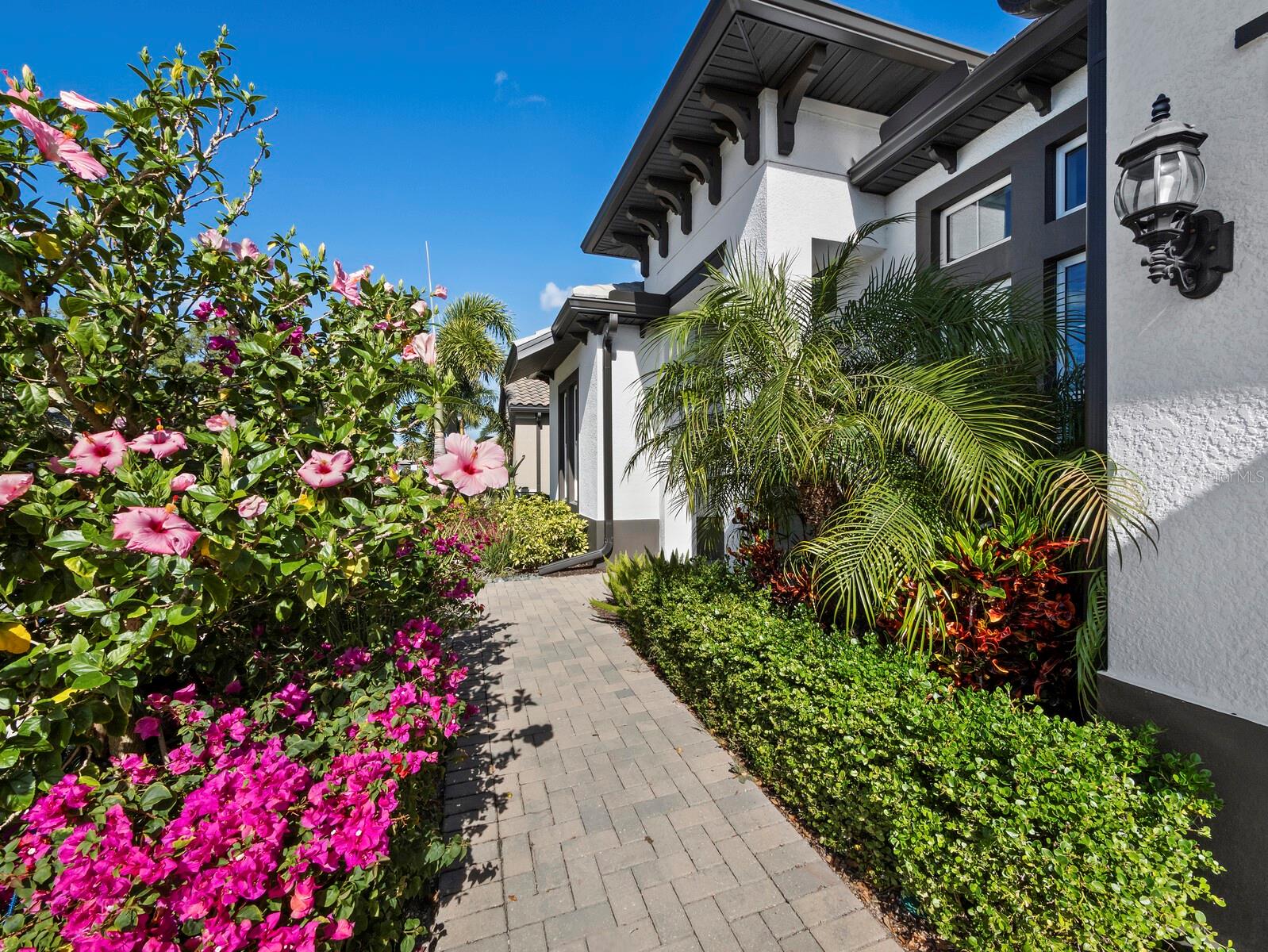 6129 LUNGO LAGO DR, SARASOTA, FL, 34241