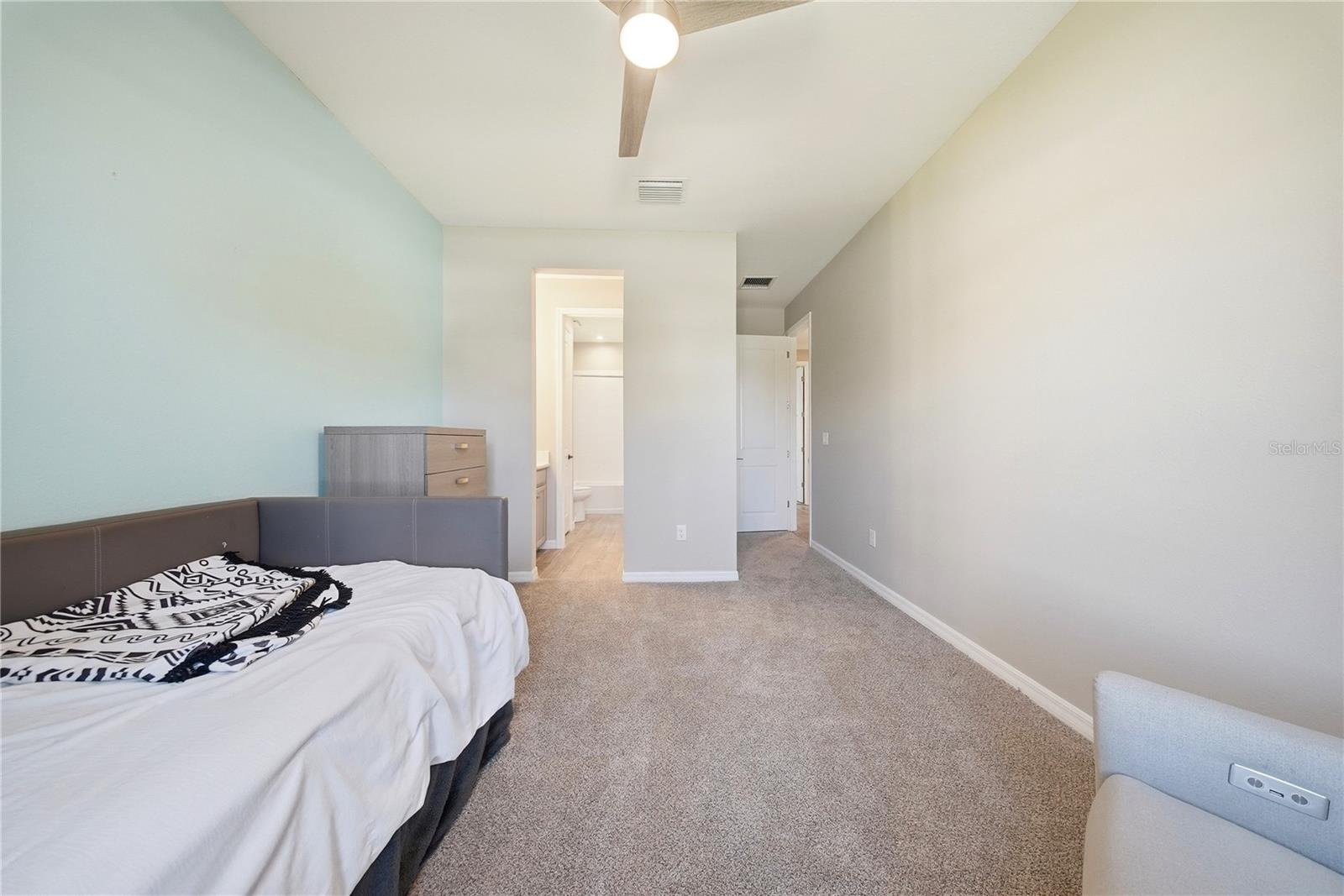 7121 BRADBURY CIR, WESLEY CHAPEL, FL, 33545