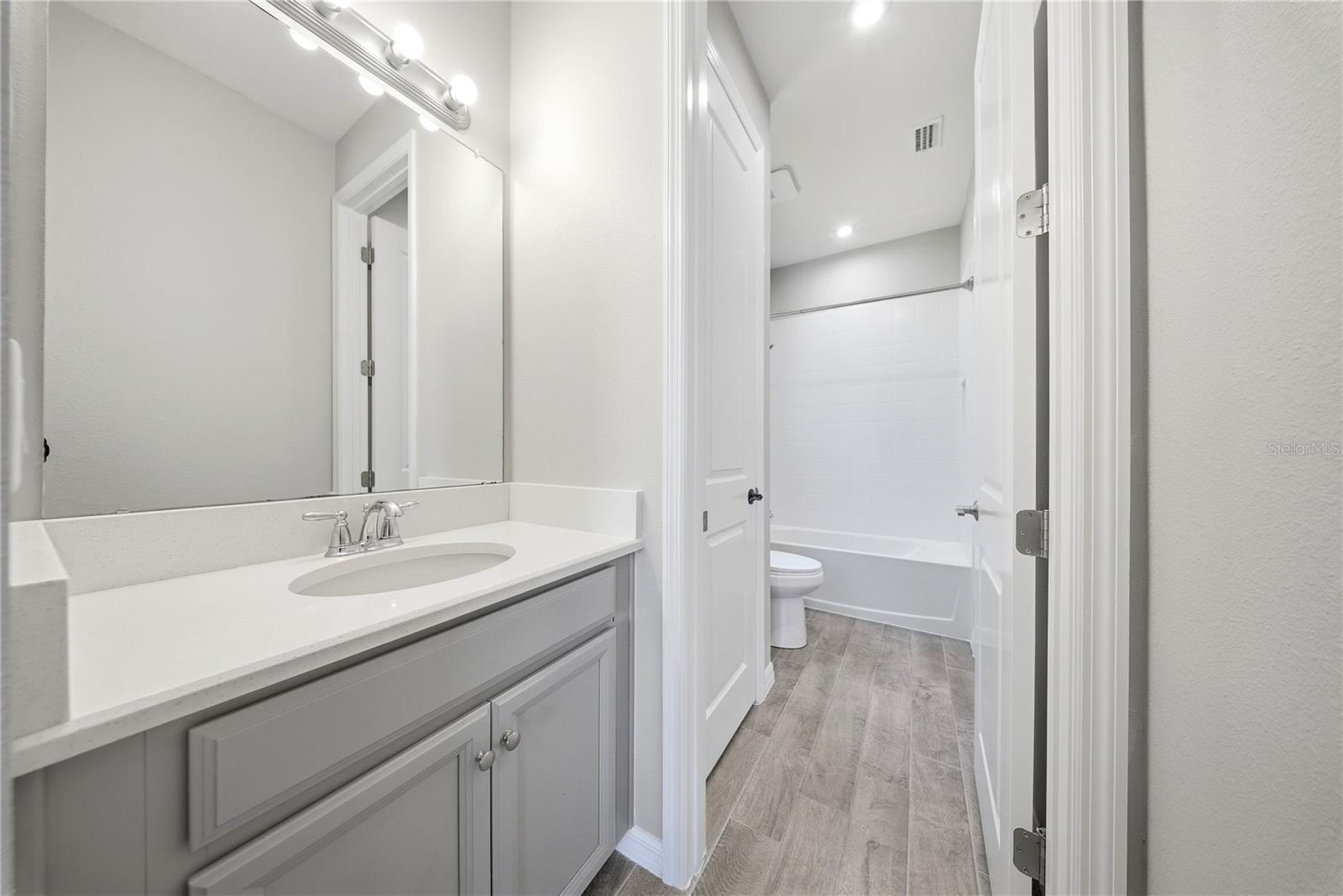 7121 BRADBURY CIR, WESLEY CHAPEL, FL, 33545