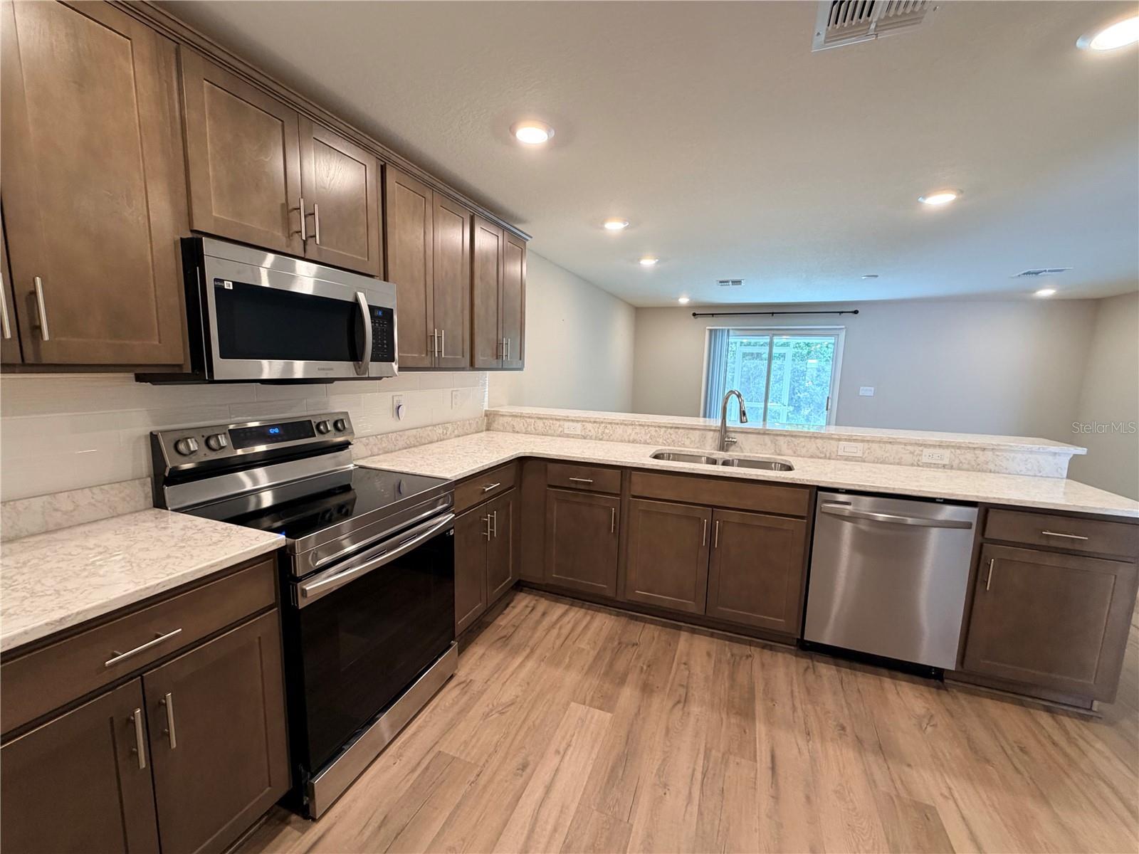 2738 IDYLL LAKES CIR, PLANT CITY, FL, 33566