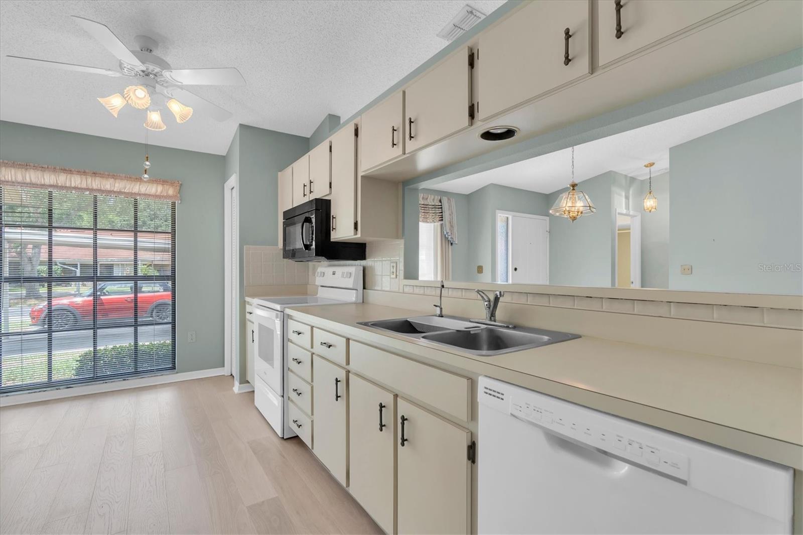 2023 NASH DR, CLEARWATER, FL, 33763