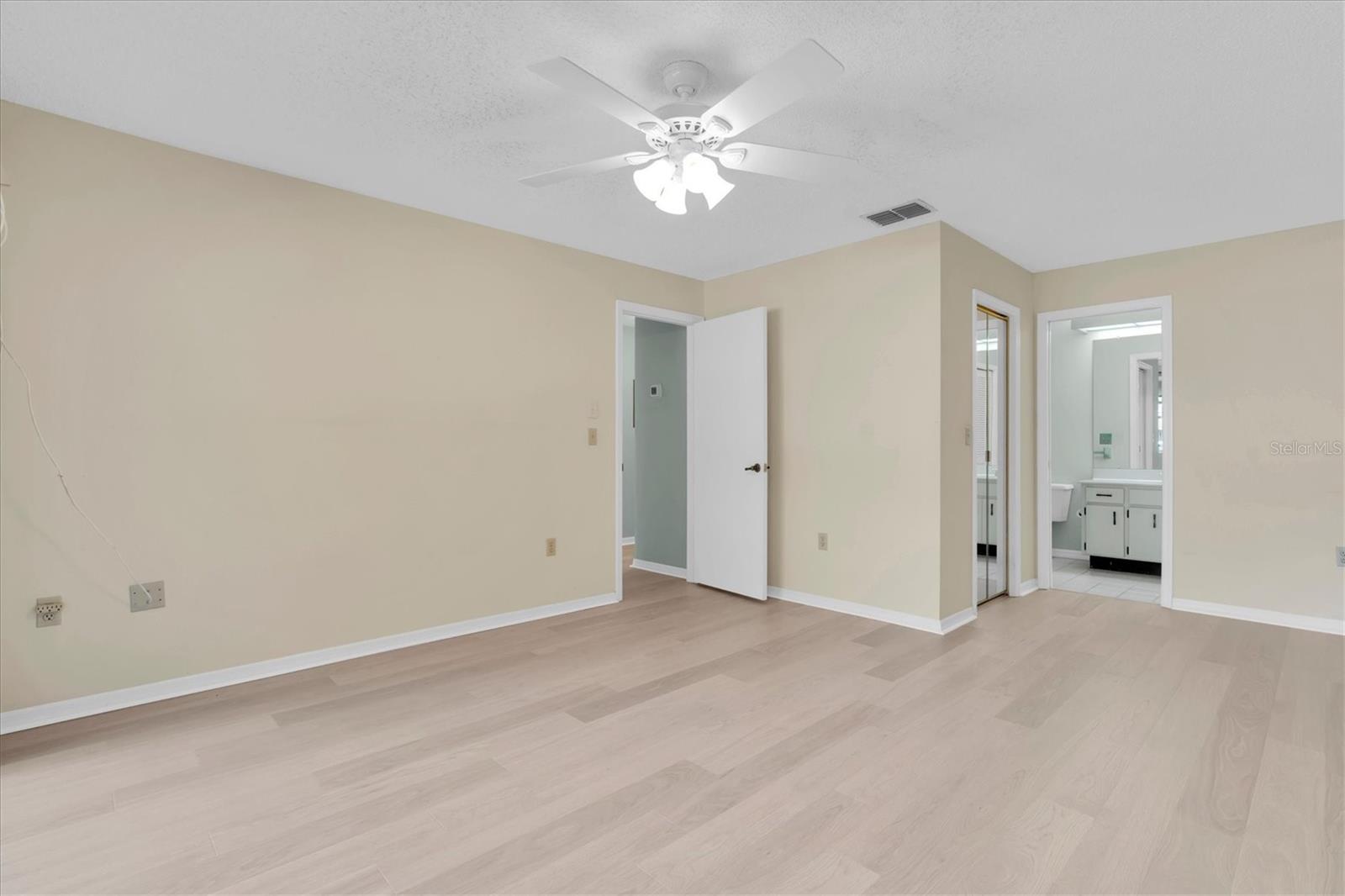 2023 NASH DR, CLEARWATER, FL, 33763