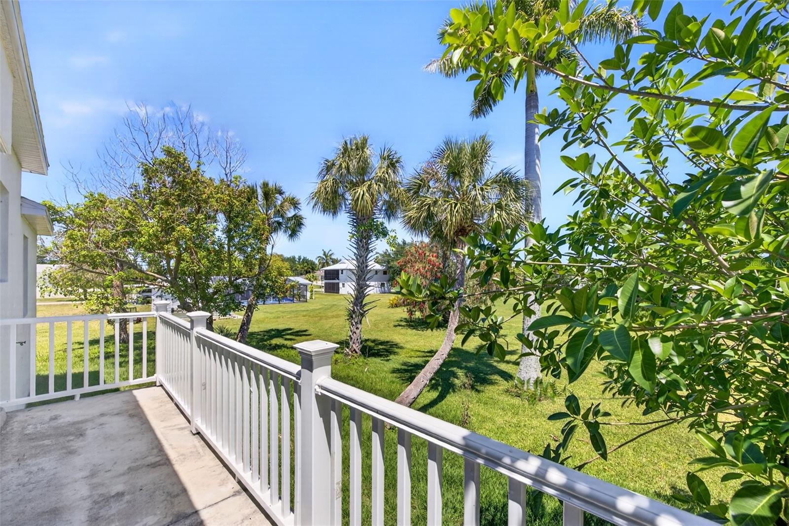 200 LEACH DR, PUNTA GORDA, FL, 33950
