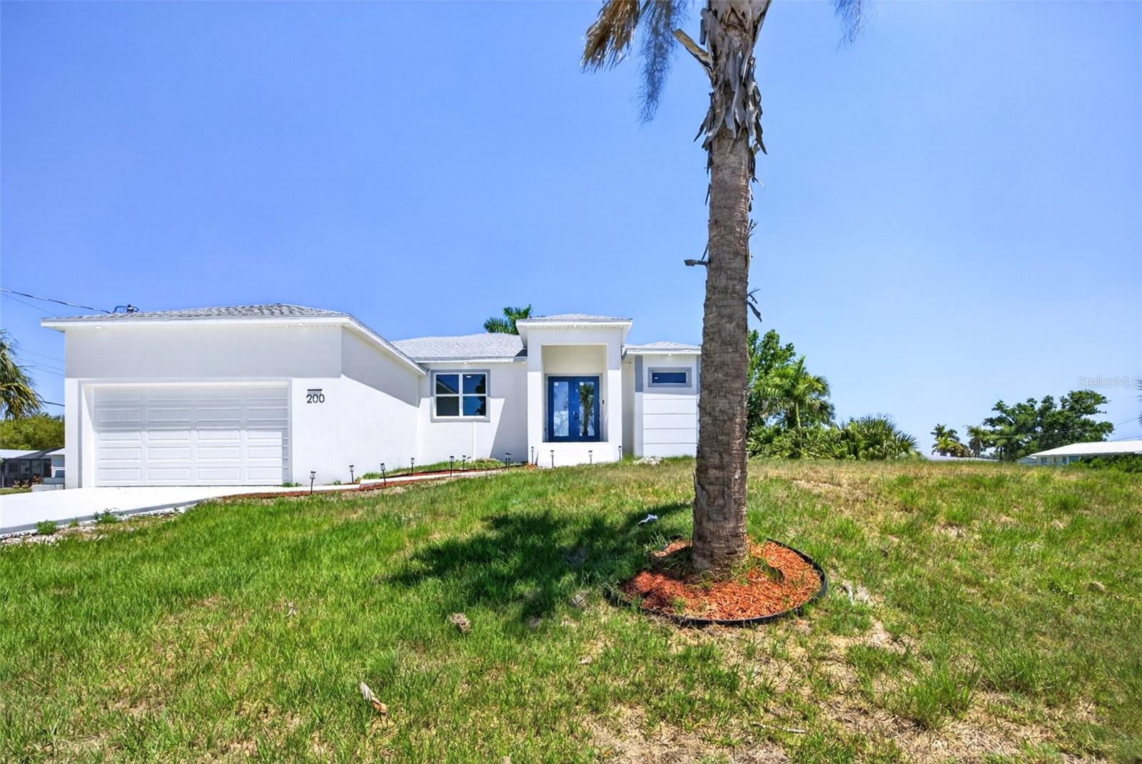 200 LEACH DR, PUNTA GORDA, FL, 33950