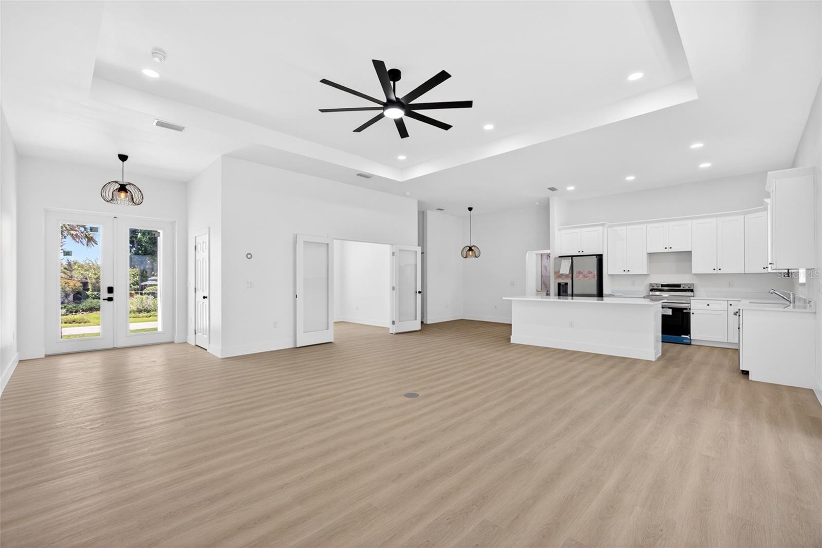 200 LEACH DR, PUNTA GORDA, FL, 33950