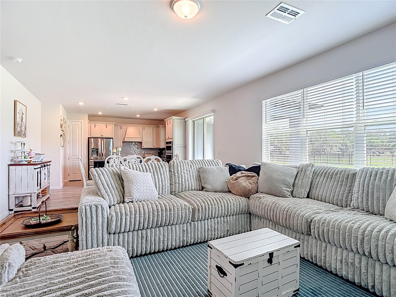 6136 BRADFORD WOODS DR, ZEPHYRHILLS, FL, 33542