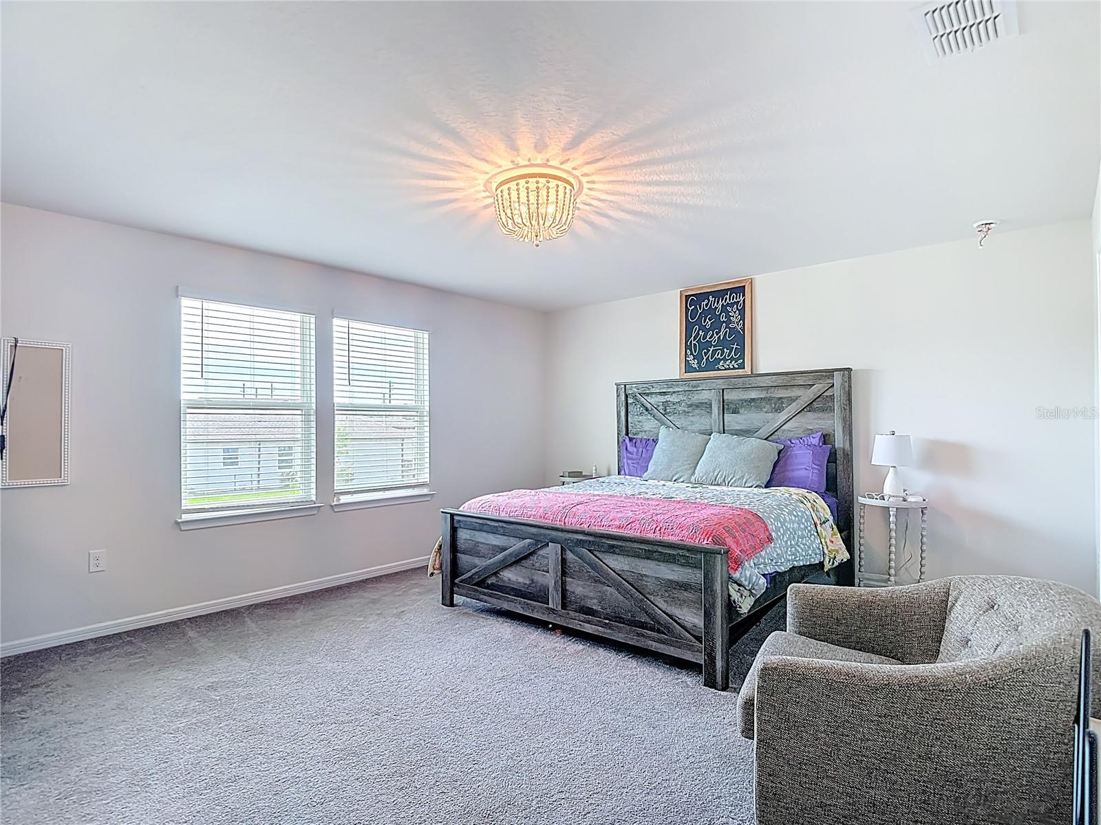 6136 BRADFORD WOODS DR, ZEPHYRHILLS, FL, 33542