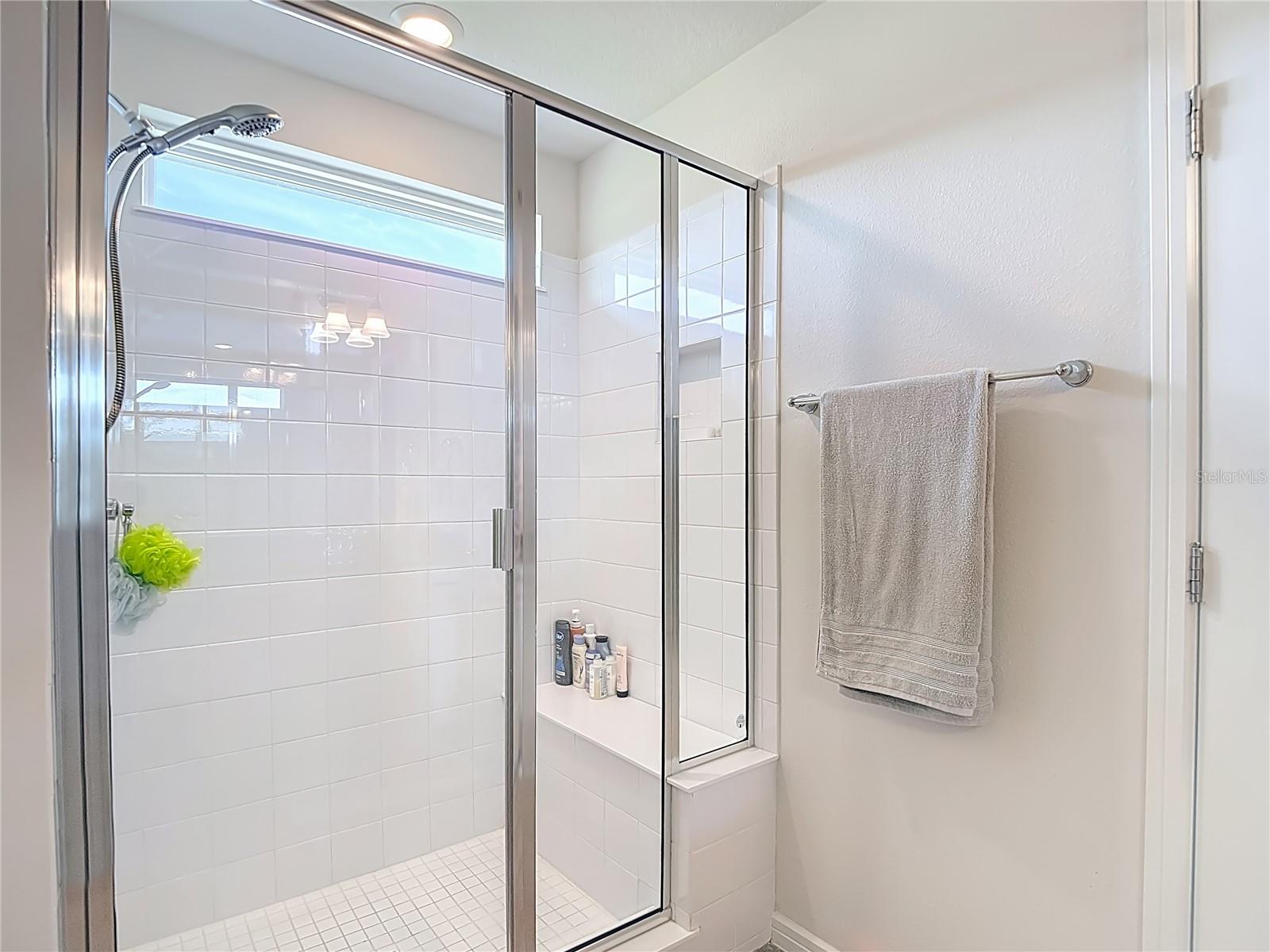 6136 BRADFORD WOODS DR, ZEPHYRHILLS, FL, 33542