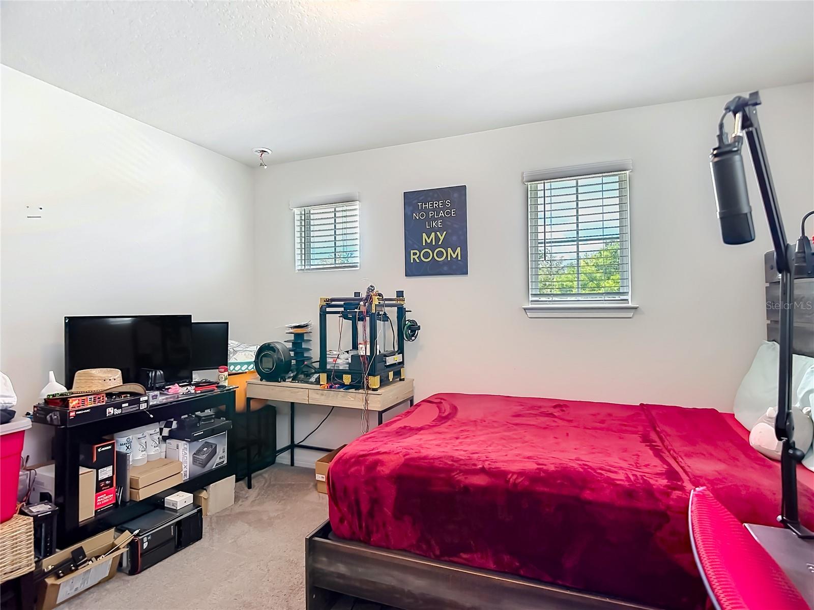 6136 BRADFORD WOODS DR, ZEPHYRHILLS, FL, 33542