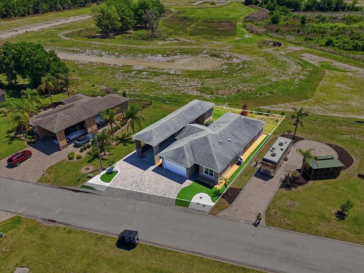 572 MEANDERING WAY, POLK CITY, FL, 33868