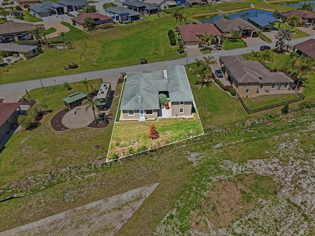 572 MEANDERING WAY, POLK CITY, FL, 33868