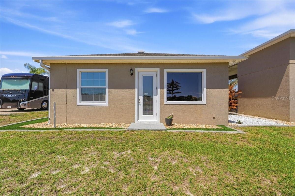 572 MEANDERING WAY, POLK CITY, FL, 33868