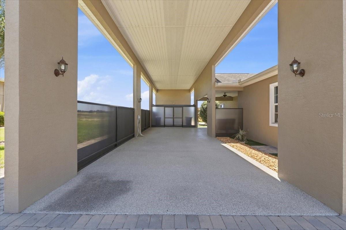 572 MEANDERING WAY, POLK CITY, FL, 33868