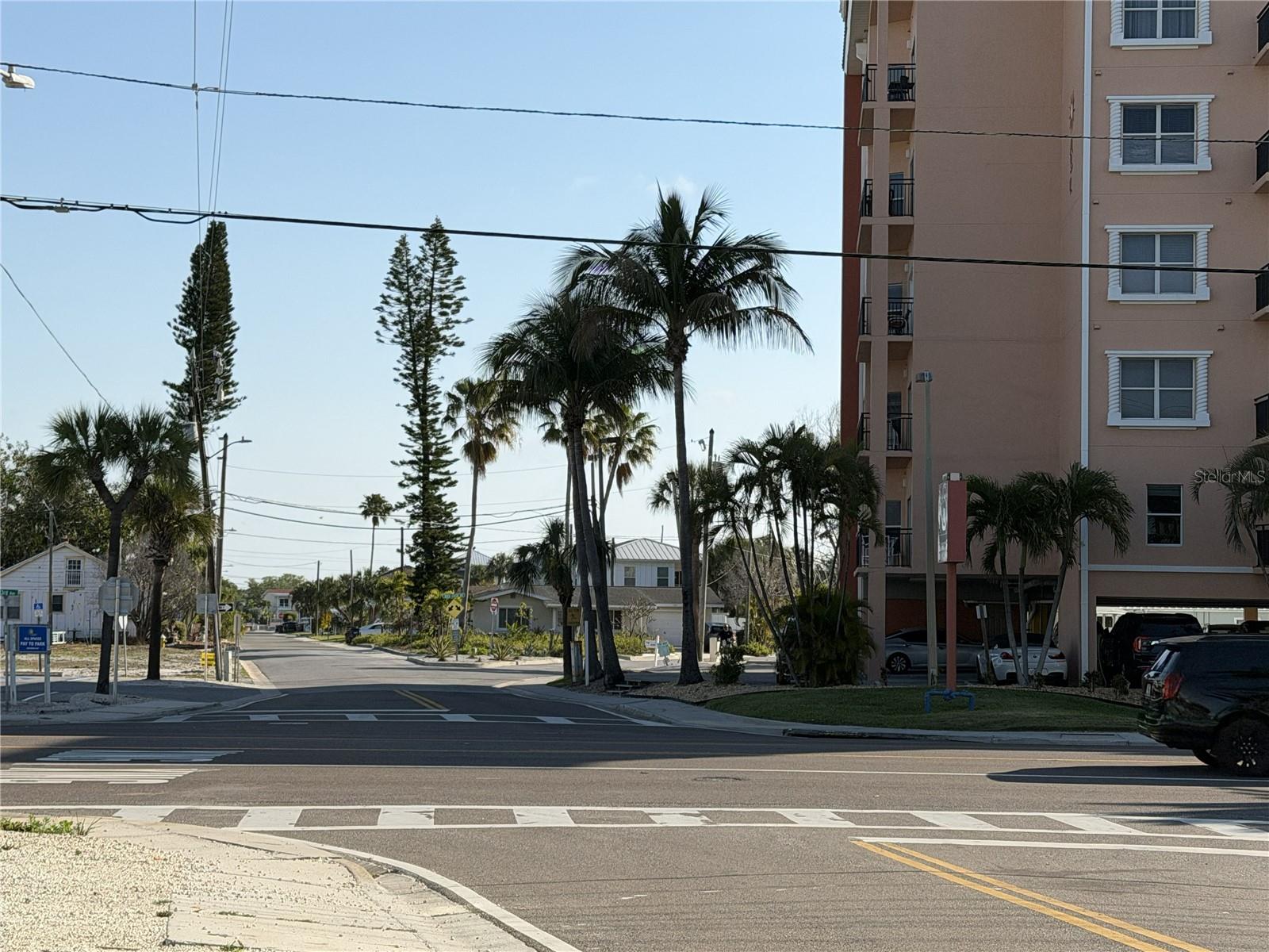 100 BOCA CIEGA DR, MADEIRA BEACH, FL, 33708