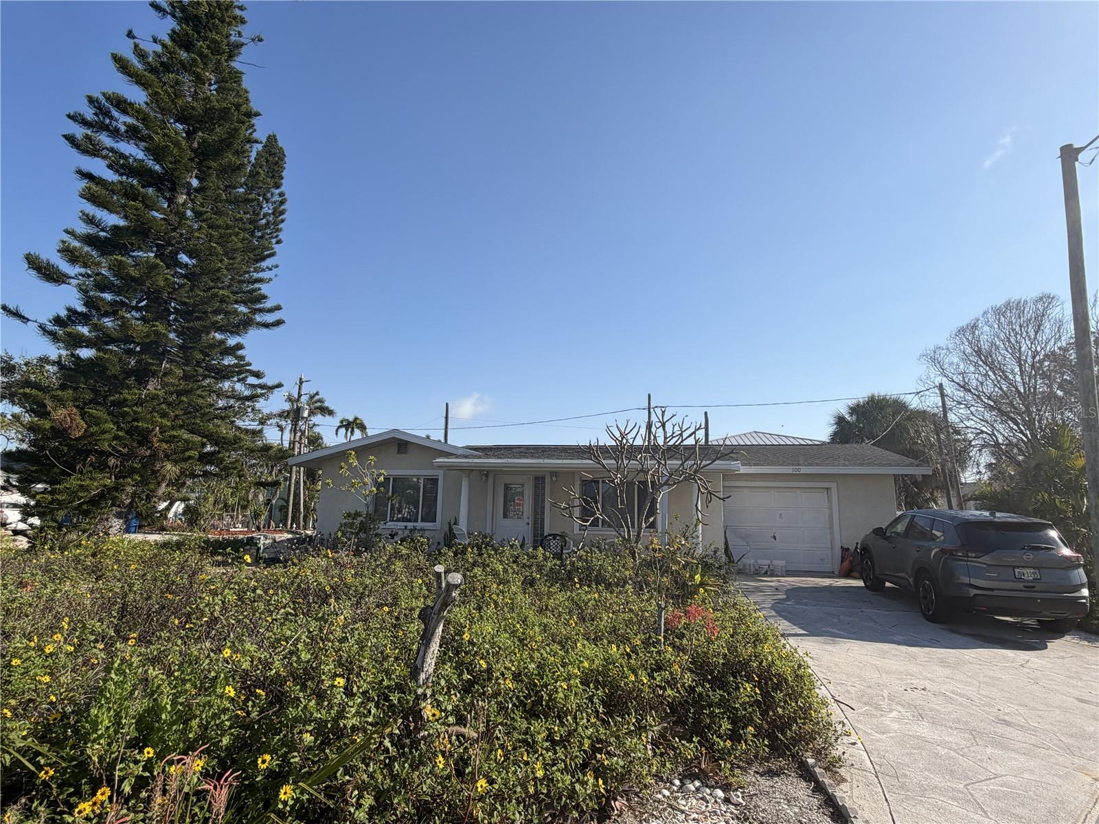 100 BOCA CIEGA DR, MADEIRA BEACH, FL, 33708