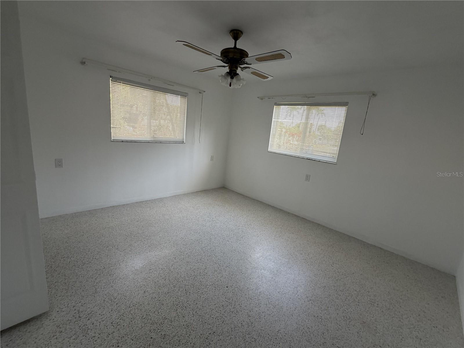 100 BOCA CIEGA DR, MADEIRA BEACH, FL, 33708