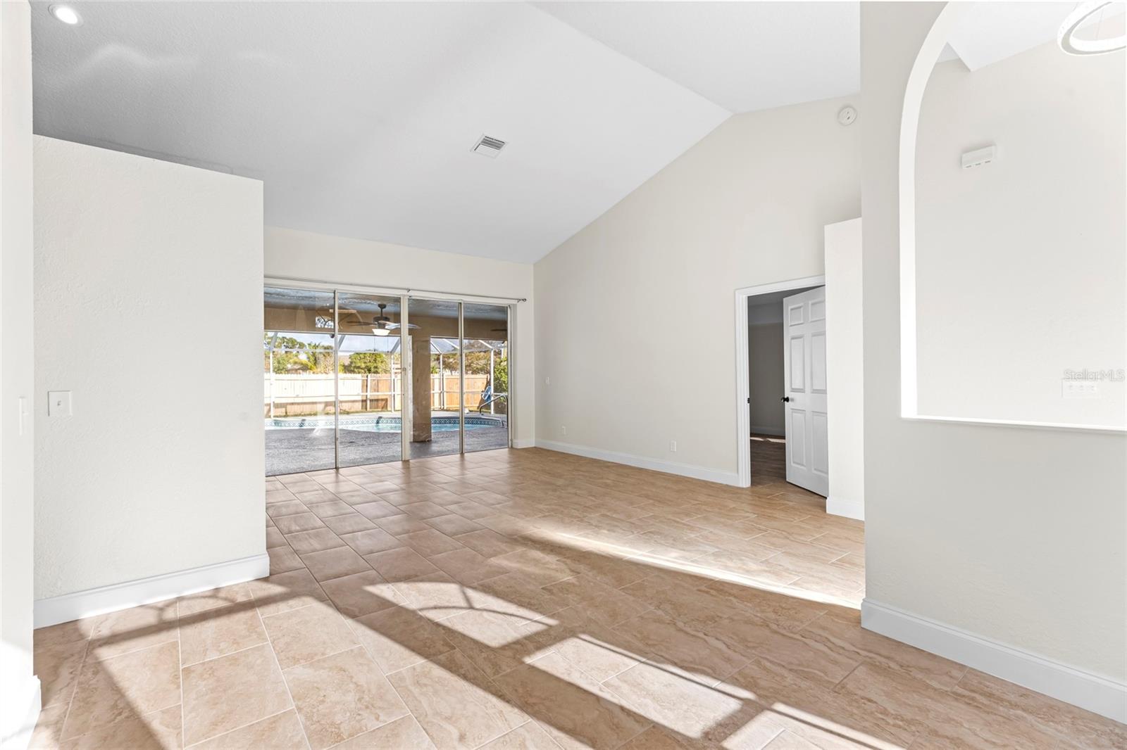 2141 SW BAYSHORE BLVD, PORT ST LUCIE, FL, 34984