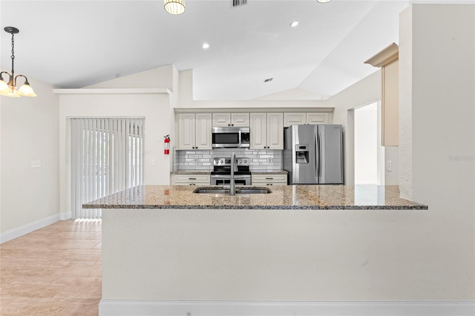 2141 SW BAYSHORE BLVD, PORT ST LUCIE, FL, 34984