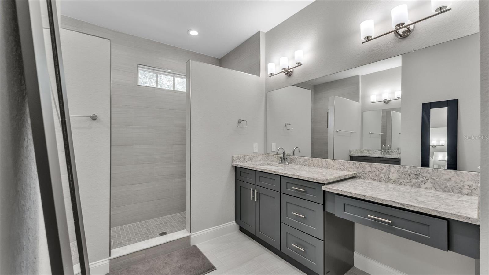 1221 KING AVE, LAKELAND, FL, 33803