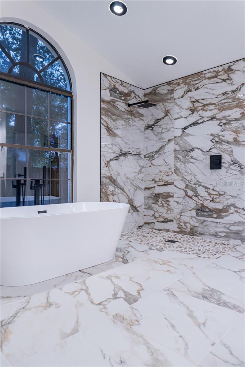 5320 NE 2ND LN, OCALA, FL, 34470