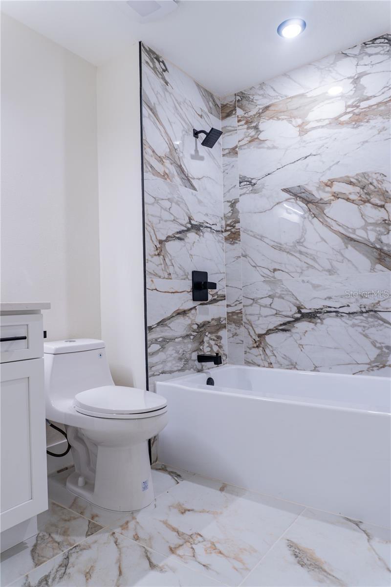 5320 NE 2ND LN, OCALA, FL, 34470